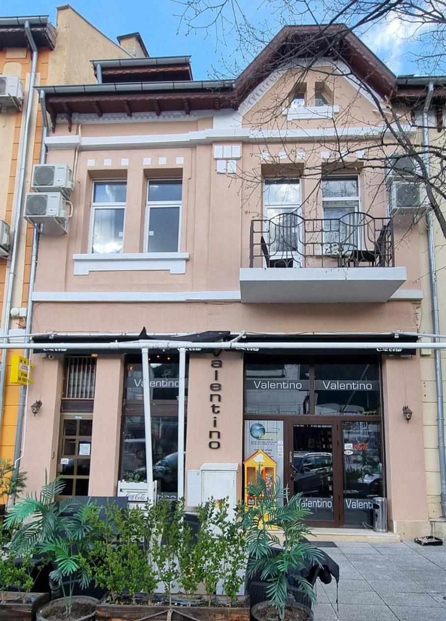 Валентино Hotel Vratsa Exterior photo